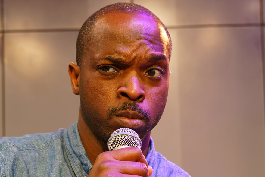 Kodjo Akolor - Komiker