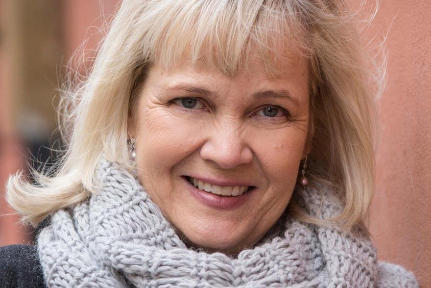 Gabriella Ahlström moderator